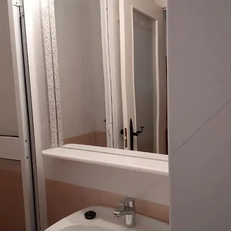 Jaloque بيت ضيافة تريفة